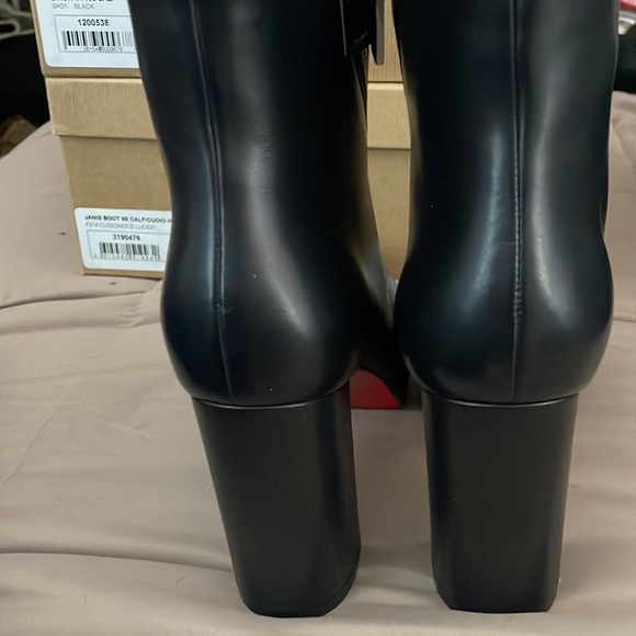 NIB CHRISTIAN LOUBOUTIN BIRGATTA 100 CALF ANKLE BOOTS - Picture 3 of 7